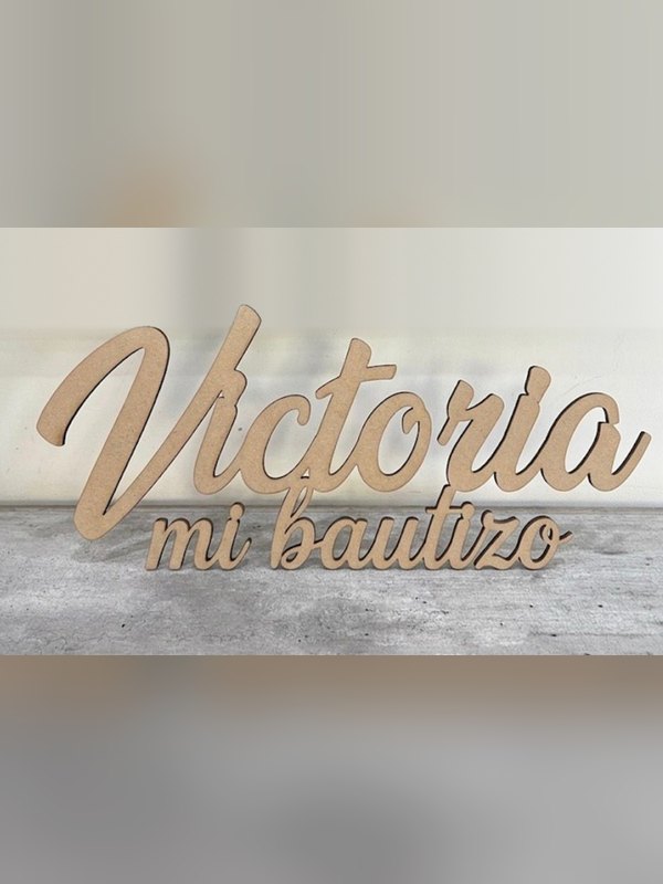 Letrero personalizado de bautizo cortado a láser